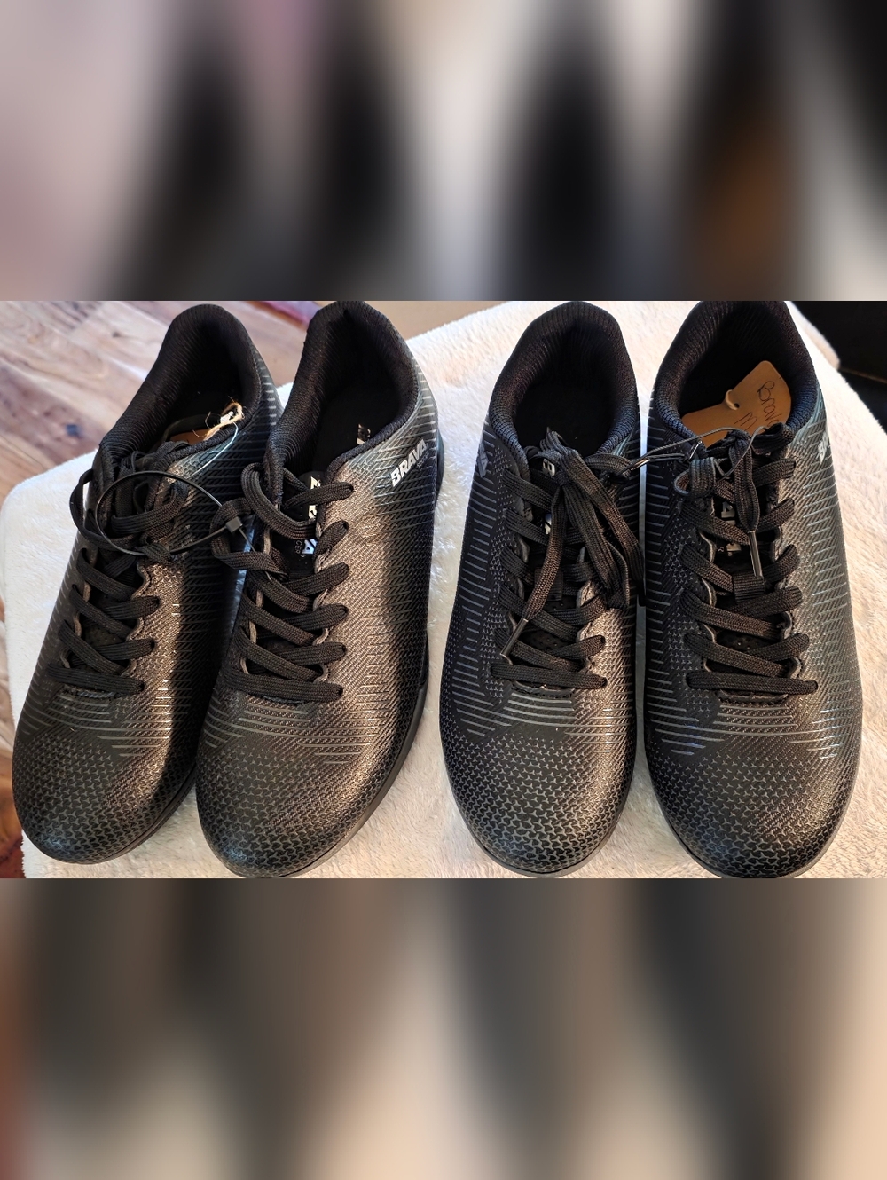 Brava Soccer Cleats - Picture 7 of 8